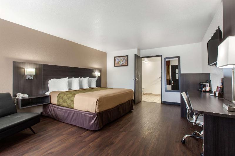 SureStay Hotel by Best Western Phoenix Airport Main image 1